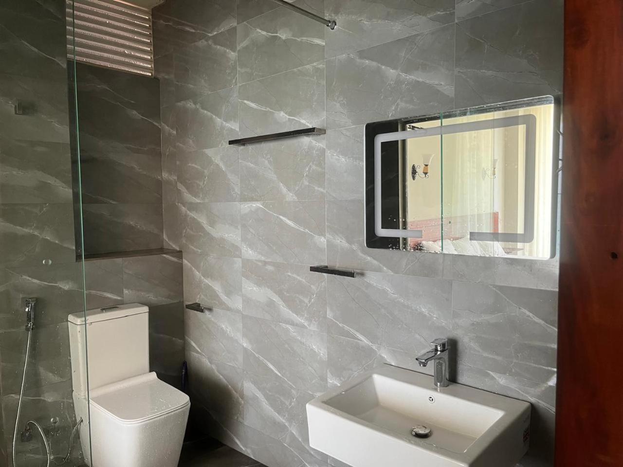 Blue Wave Beach Villa By Aaryan Group Ambalangoda  Esterno foto